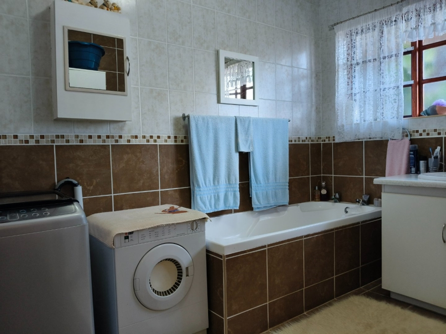 3 Bedroom Property for Sale in Noorsekloof Eastern Cape